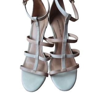 8.5 Antonio Melani cream and nude heeled sandal
